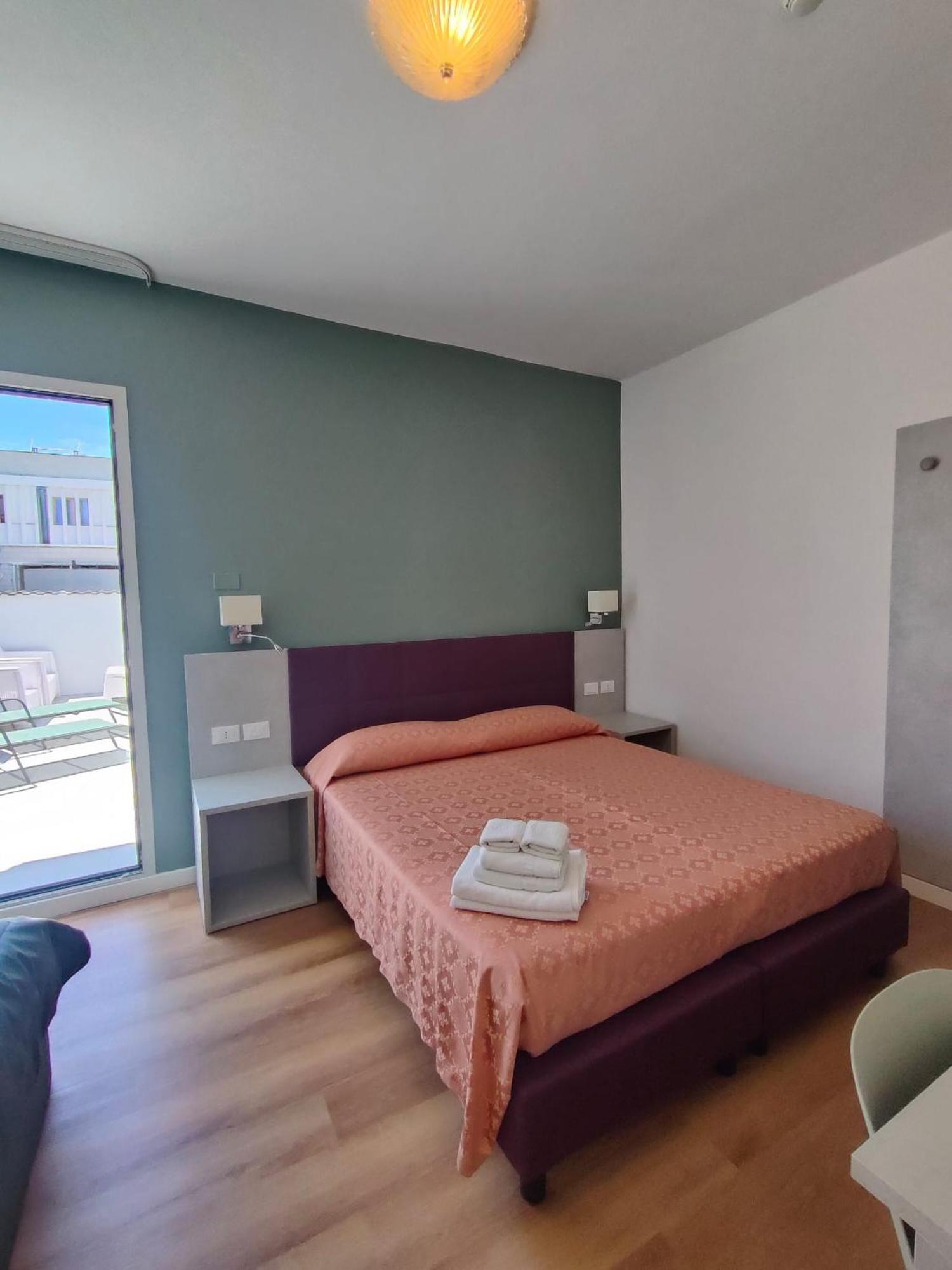 Hotel Al Ponte 리그나노 사비아도로 외부 사진