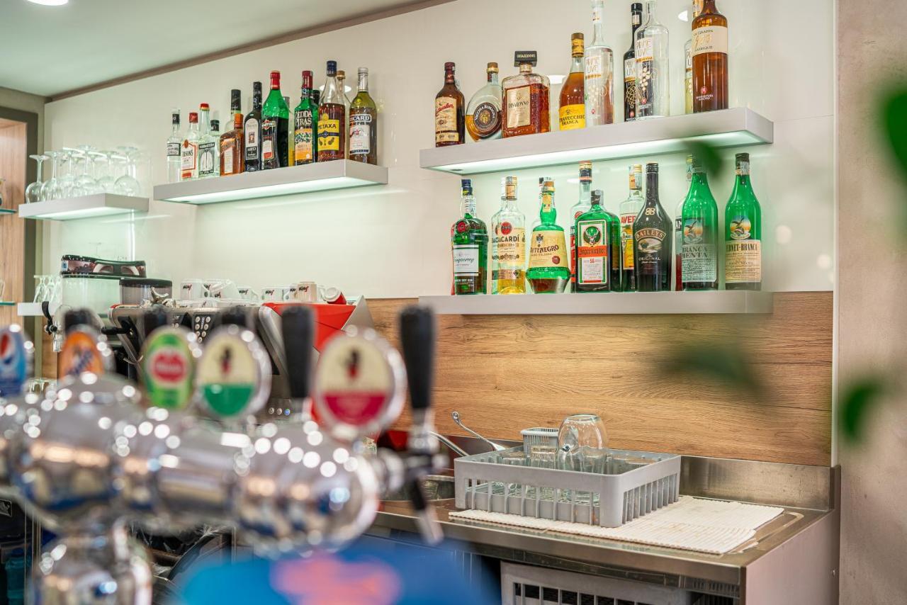 Hotel Al Ponte 리그나노 사비아도로 외부 사진